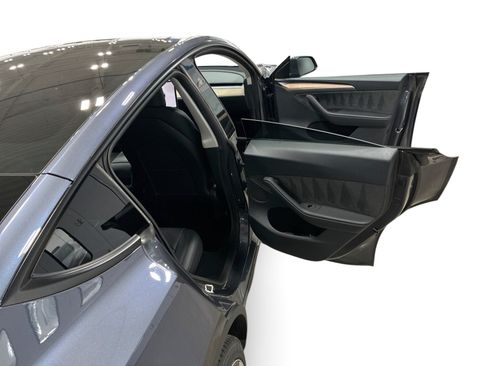 Certified 2023 Tesla Model Y Long Range AWD/4WD image 12