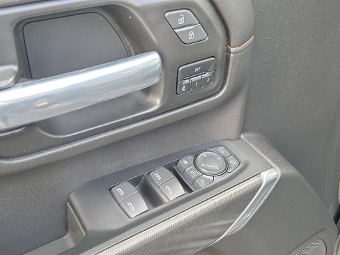 Used 2022 GMC Sierra 2500 AT4 AWD/4WD image 17