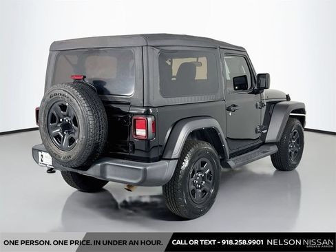 Used 2021 Jeep Wrangler Sport AWD/4WD image 5