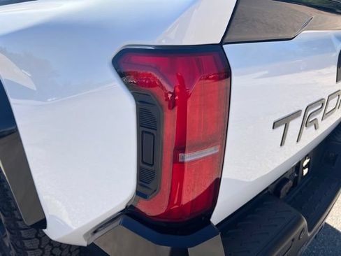Used 2026 Toyota Tacoma TRD Pro AWD/4WD image 11