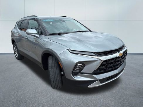 Used 2024 Chevrolet Blazer LT AWD/4WD image 5