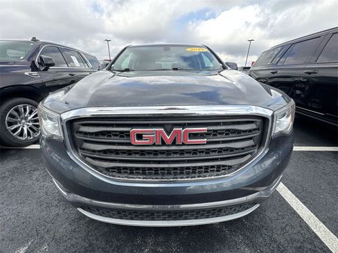 Used 2019 GMC Acadia SLE image 26