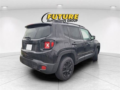 Used 2020 Jeep Renegade Altitude image 3