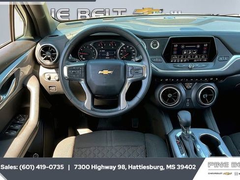 Used 2022 Chevrolet Blazer LT image 5