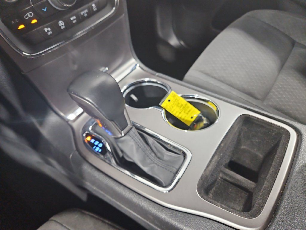 Used 2019 Jeep Grand Cherokee Laredo RWD image 23