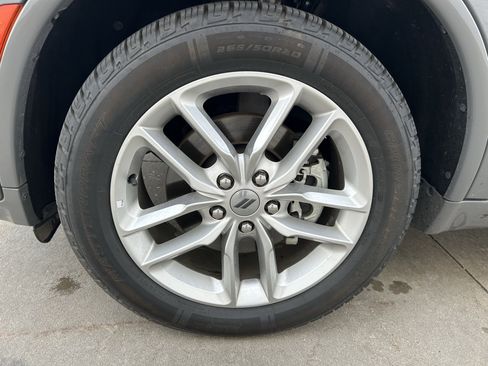 Used 2024 Dodge Durango GT AWD/4WD image 11