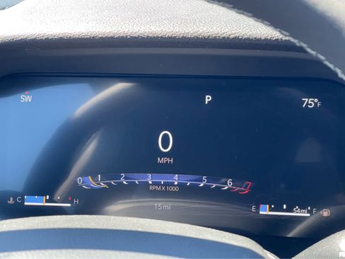 New 2025 Jeep Grand Cherokee L Altitude image 12