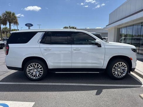 Used 2024 Chevrolet Tahoe LT RWD image 3