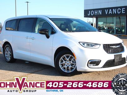 Used 2024 Chrysler Pacifica Touring-L