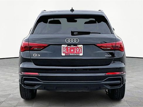 Used 2025 Audi Q3 2.0T Premium w/ Convenience Package image 4