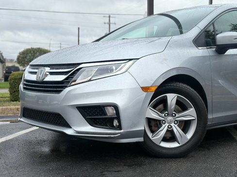 Used 2018 Honda Odyssey EX-L image 3