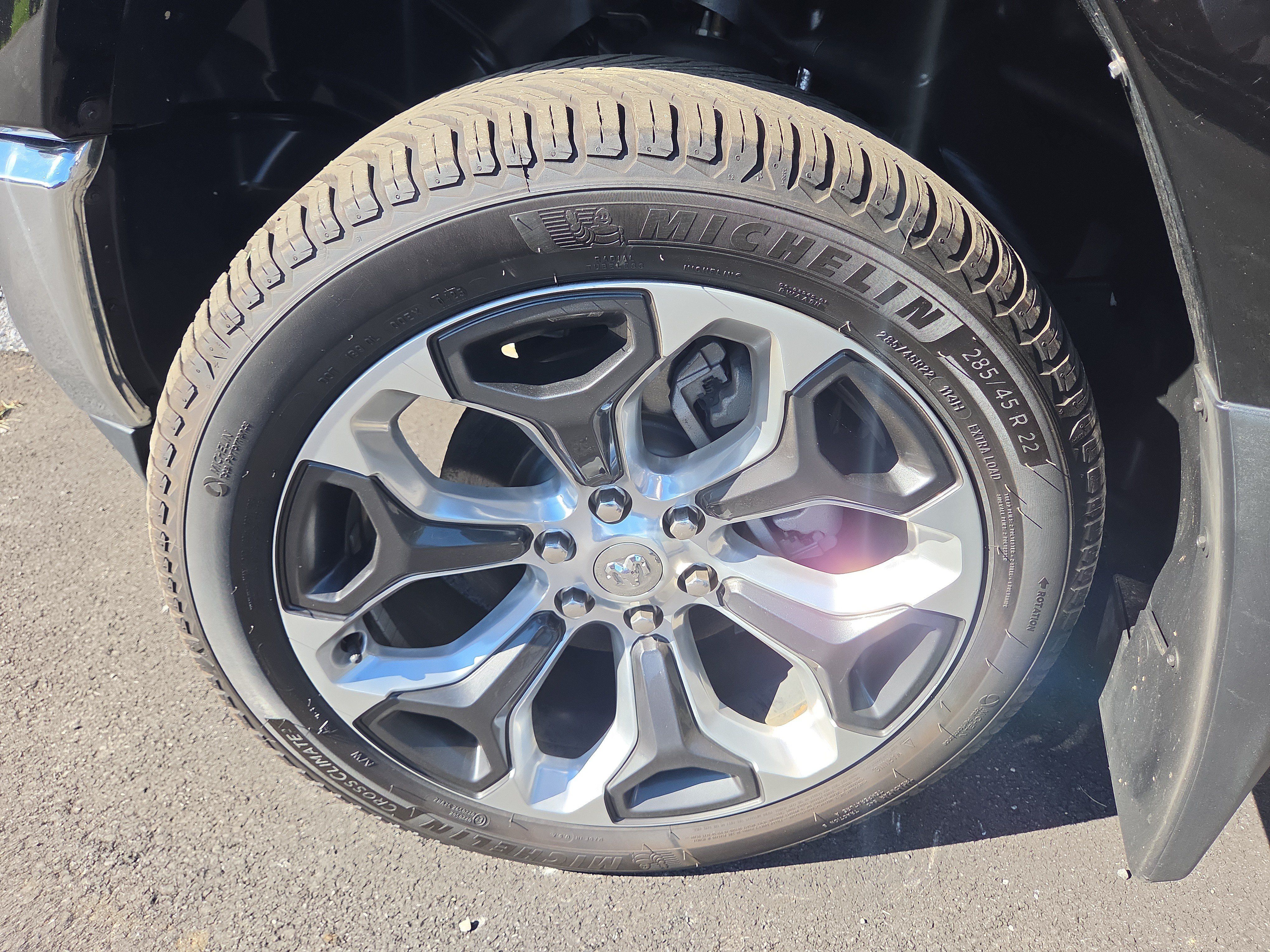 Used 2024 RAM 1500 Limited AWD/4WD image 28