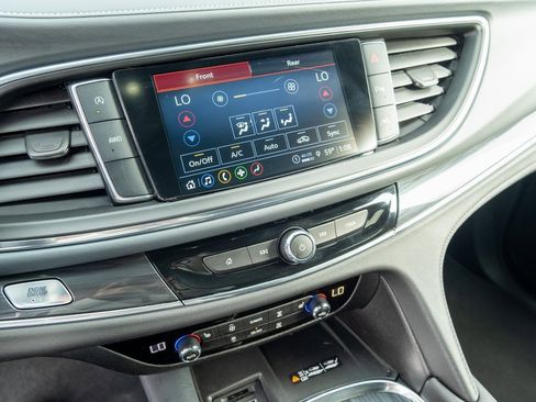 Used 2023 Buick Enclave Essence w/ Experience Buick Package image 19