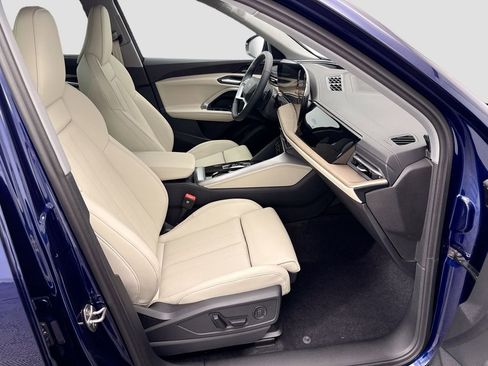 Used 2025 Audi Q5 2.0T Premium Plus w/ Premium Plus image 19