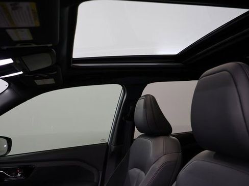 Used 2025 Subaru Forester Touring image 13