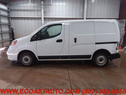 Used 2020 Nissan NV200 S image 6