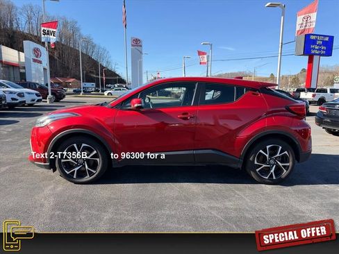 Used 2022 Toyota C-HR XLE image 8