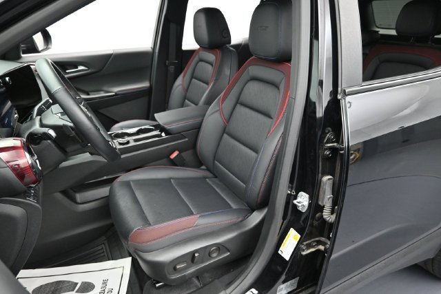 Used 2025 Chevrolet Equinox RS w/ Safety and Technology Package AWD/4WD image 11