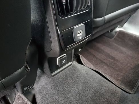 Certified 2024 Jeep Compass Latitude image 23