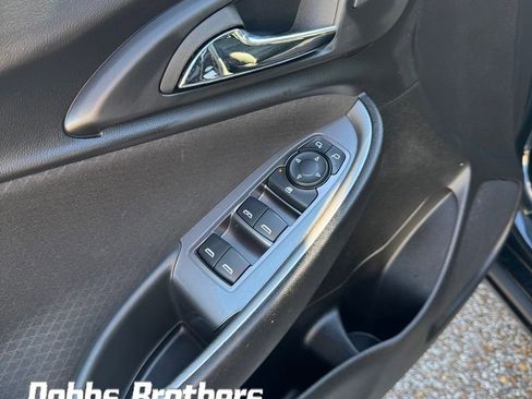 Used 2024 Chevrolet Malibu LT image 11