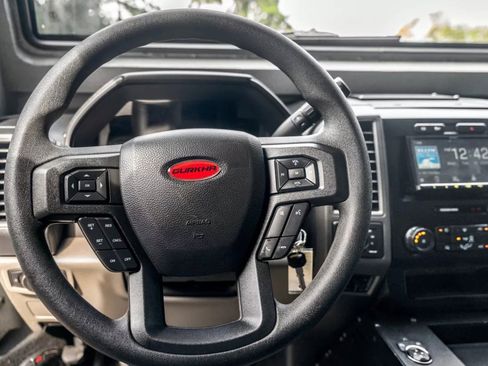 Used 2020 Ford F550 4x4 Regular Cab Super Duty image 9