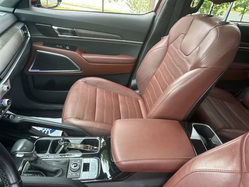 Used 2024 Kia Telluride SX Prestige AWD/4WD image 16