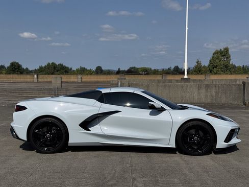 Used 2023 Chevrolet Corvette Stingray Premium Conv w/ 3LT RWD image 6
