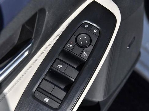 New 2026 Nissan Sentra SL w/ Floor Mat Package image 9