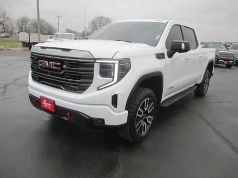 Certified 2024 GMC Sierra 1500 AT4 w/ Technology Package image 10