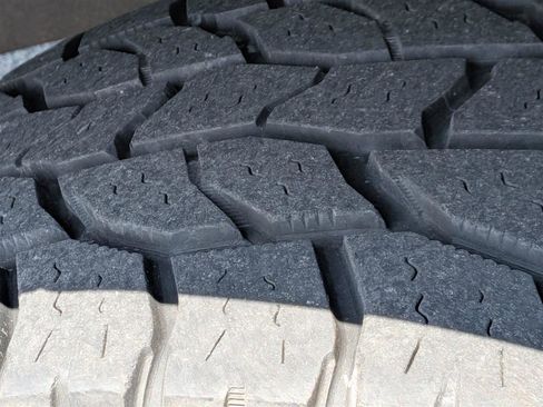 Used 2015 Chevrolet Tahoe LS image 11