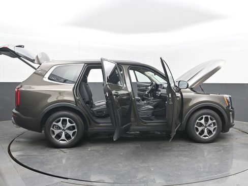 Used 2021 Kia Telluride EX image 44