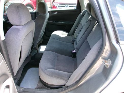 Used 2008 Chevrolet Impala LS FWD image 8