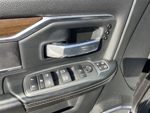 Used 2024 RAM 3500 Laramie image 23