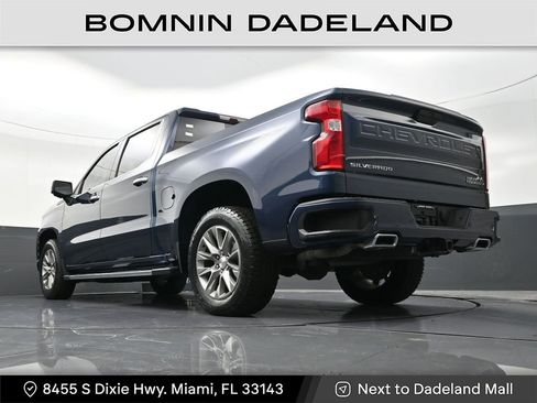 Used 2021 Chevrolet Silverado 1500 High Country w/ Technology Package image 29