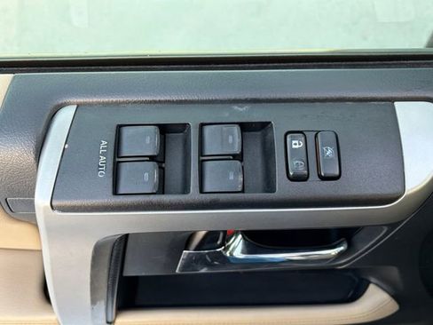 Used 2021 Toyota 4Runner SR5 image 4