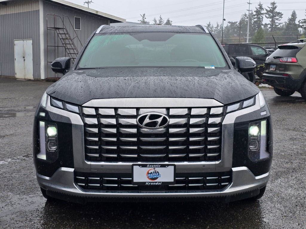 Used 2025 Hyundai Palisade Calligraphy AWD/4WD image 3