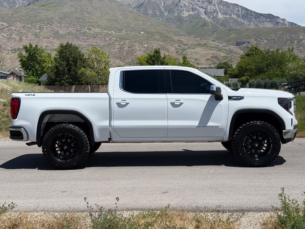 Used 2023 GMC Sierra 1500 SLE AWD/4WD image 8