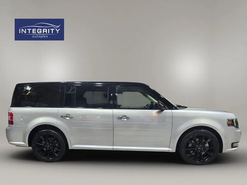 Used 2019 Ford Flex SEL w/ Equipment Group 202A image 2