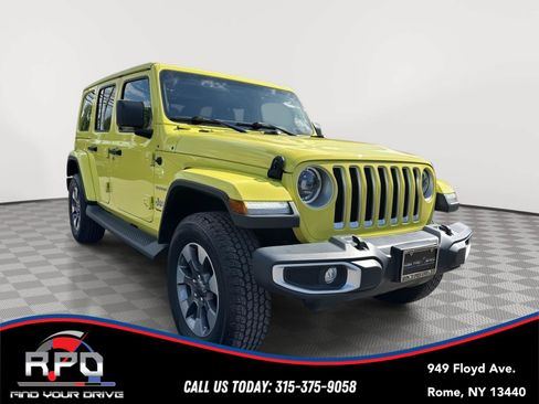 Used 2023 Jeep Wrangler Unlimited Sahara w/ LED Lighting Group AWD/4WD image 6