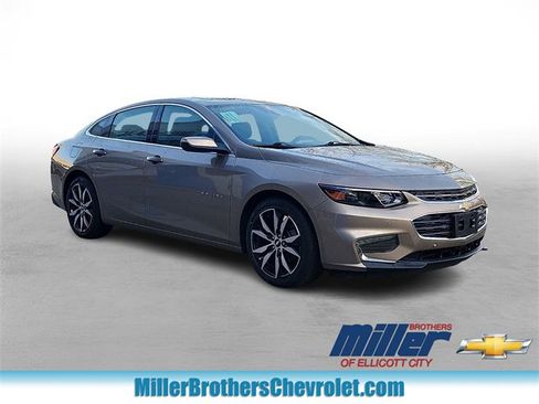 Used 2018 Chevrolet Malibu LT w/ Leather Package image 1
