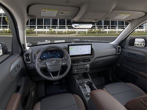 New 2025 Ford Bronco Sport Outer Banks image 9