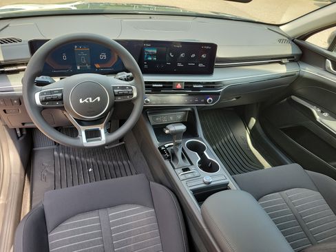New 2026 Kia K5 LXS image 8