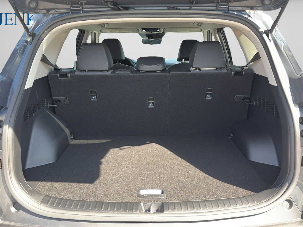 Used 2023 Kia Seltos S w/ Navigation Package FWD image 9