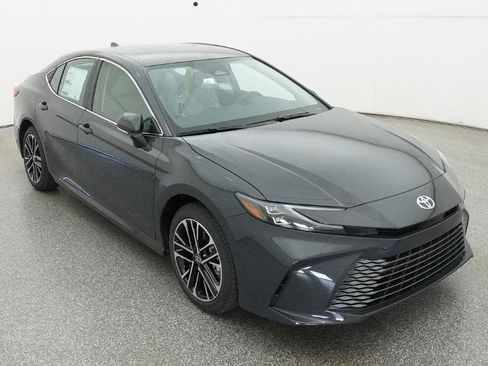 New 2026 Toyota Camry XLE AWD/4WD image 13