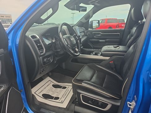 Used 2021 RAM 1500 Laramie w/ Sport Appearance Package AWD/4WD image 9
