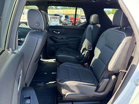 Used 2024 Chevrolet Traverse Premier w/ Redline Edition AWD/4WD image 11