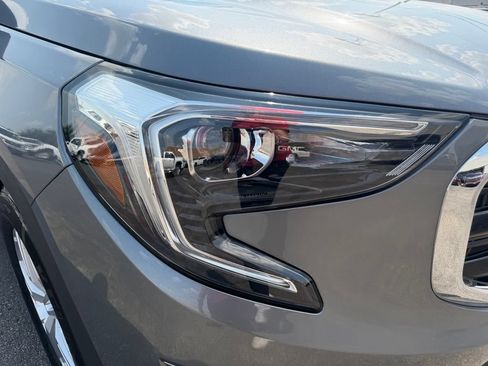 Used 2020 GMC Terrain SLE FWD image 6
