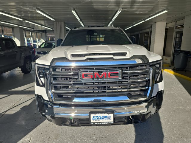 Certified 2024 GMC Sierra 2500 SLT w/ SLT Premium Package AWD/4WD image 8