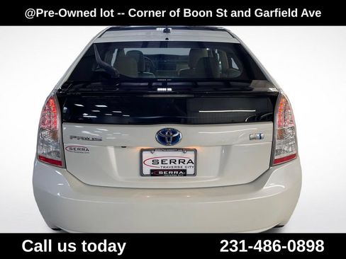 Used 2011 Toyota Prius Four w/ Solar Roof Pkg FWD image 4