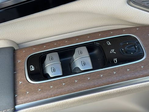 Used 2023 Mercedes-Benz EQS 450+ SUV image 13